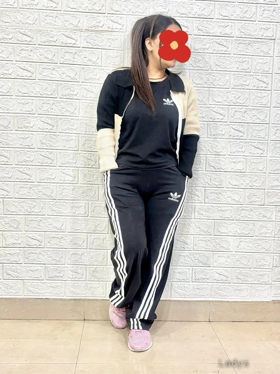 Rani, 24 years brunette escorts in Jamshedpur, height 165 sm, Weight kg