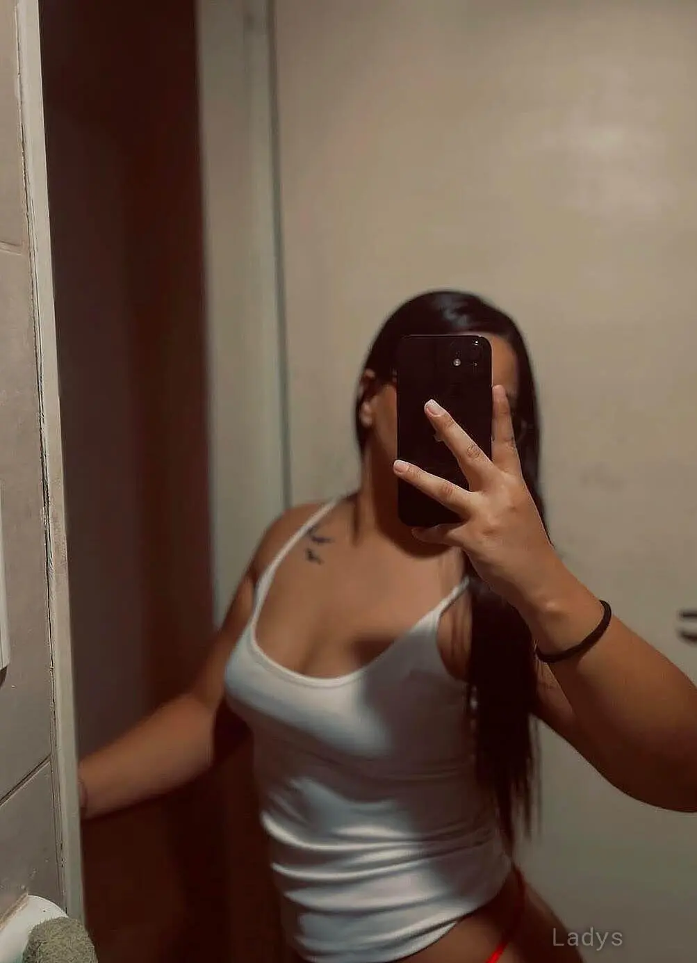 Beautiful Malayali Independent Girl,  years brunette escorts in Jeddah, height  sm, Weight  kg