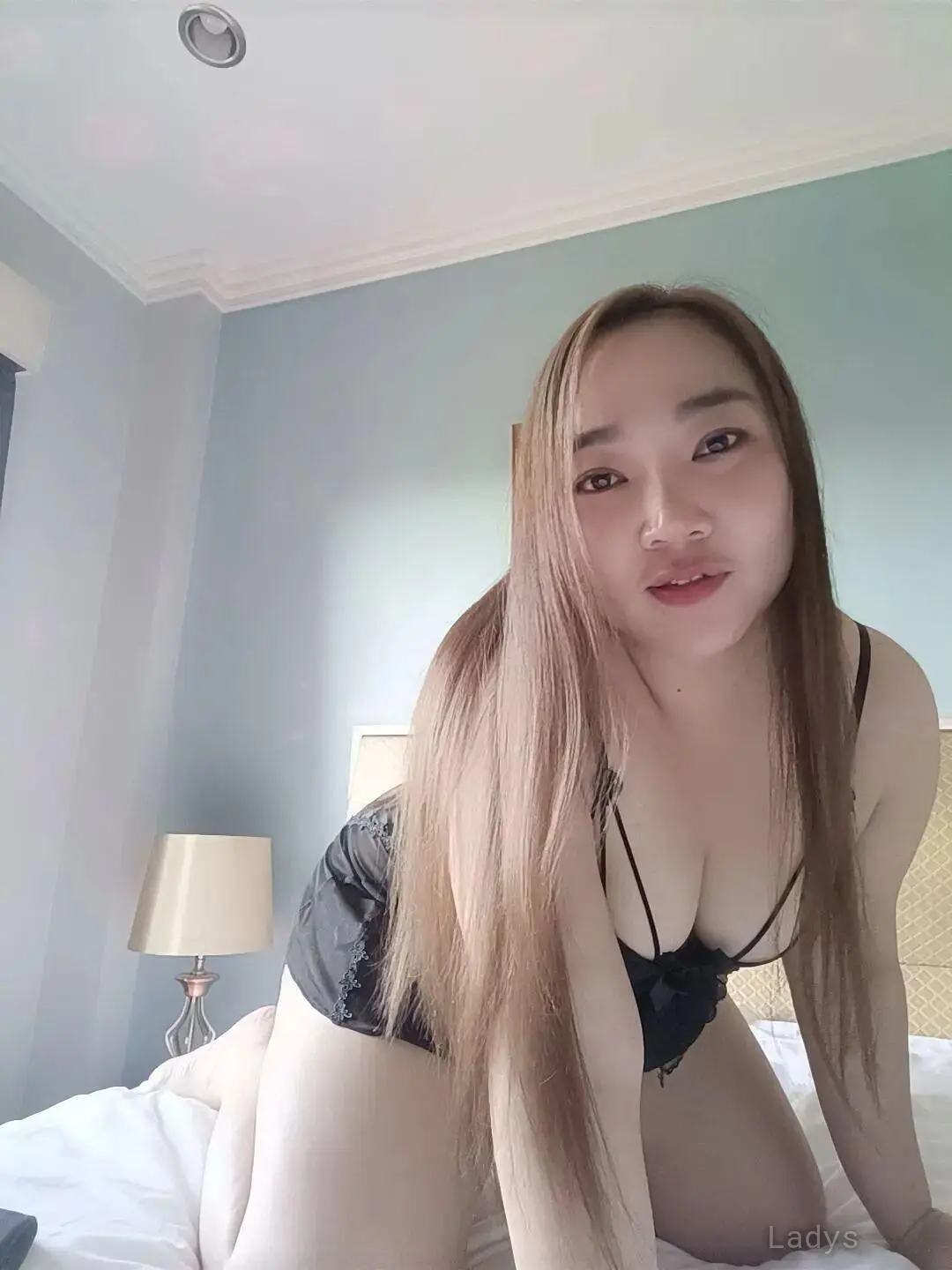 Dada, 29 years brunette escorts in Jeddah, height 167 sm, Weight  kg