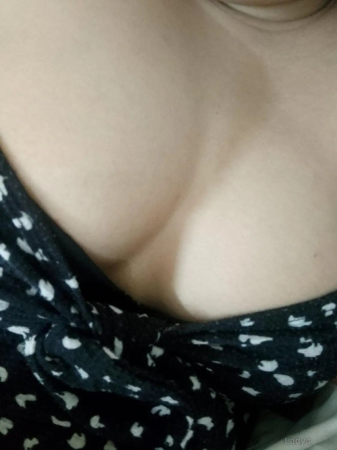 Liza, 29 years brunette escorts in Johor Bahru, height 164 sm, Weight  kg