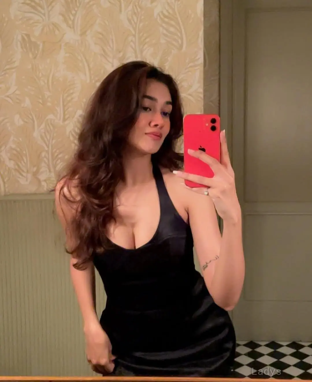 Kanishka, years brunette escorts in Kalyan Dombivli, height sm, Weight kg