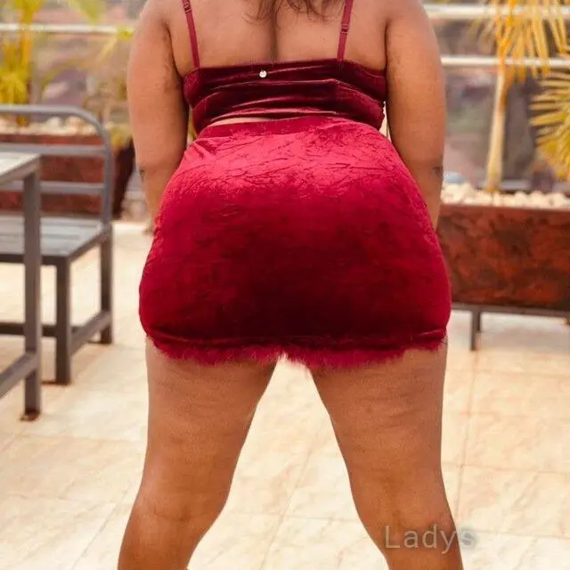 Yolanda, 23 years brunette escorts in Kampala, height  sm, Weight  kg