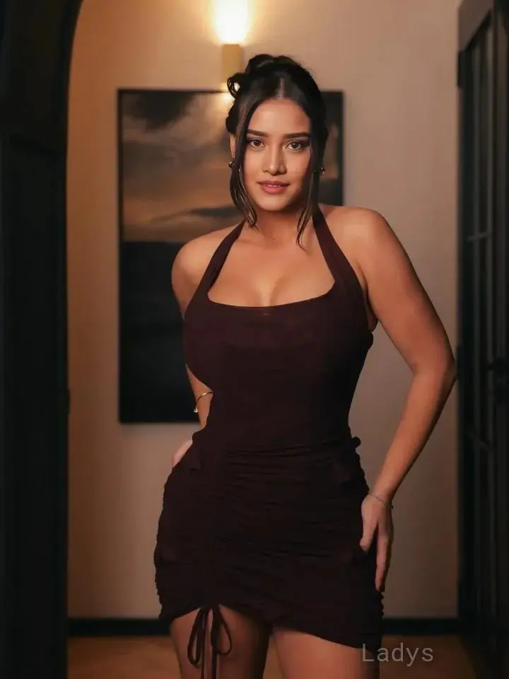 Anushka, 22 years brunette escorts in Kanpur, height 173 sm, Weight kg