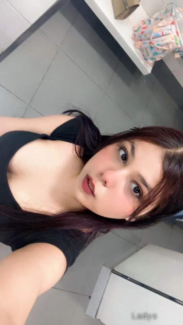 Fauzia,  years brunette escorts in Kanpur, height  sm, Weight  kg