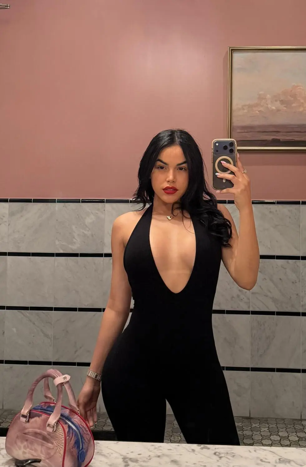 Leah, 22 years brunette escorts in Kansas City, height 163 sm, Weight 59 kg