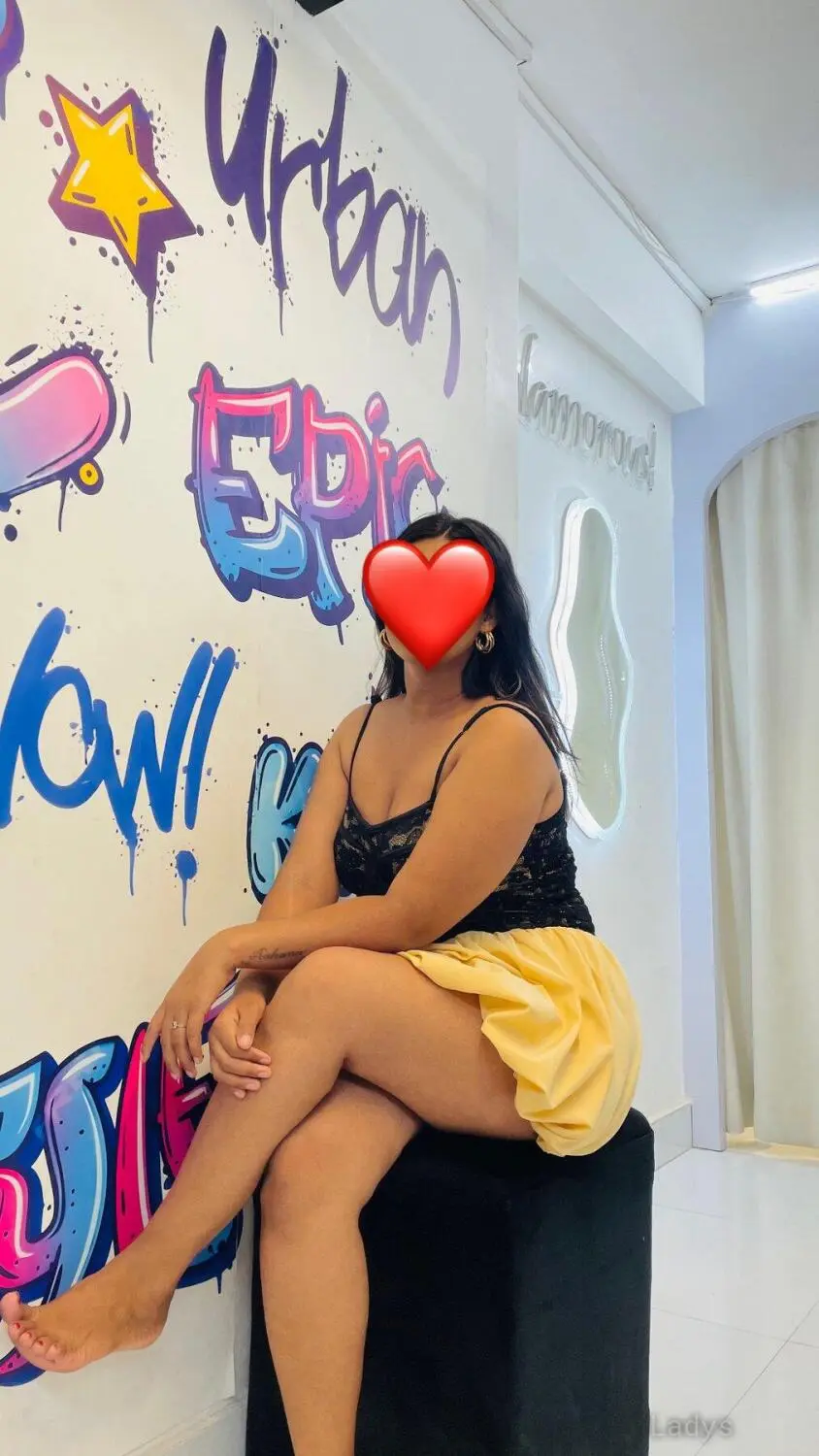 Jimi, 22 years brunette escorts in Kathmandu, height 153 sm, Weight  kg