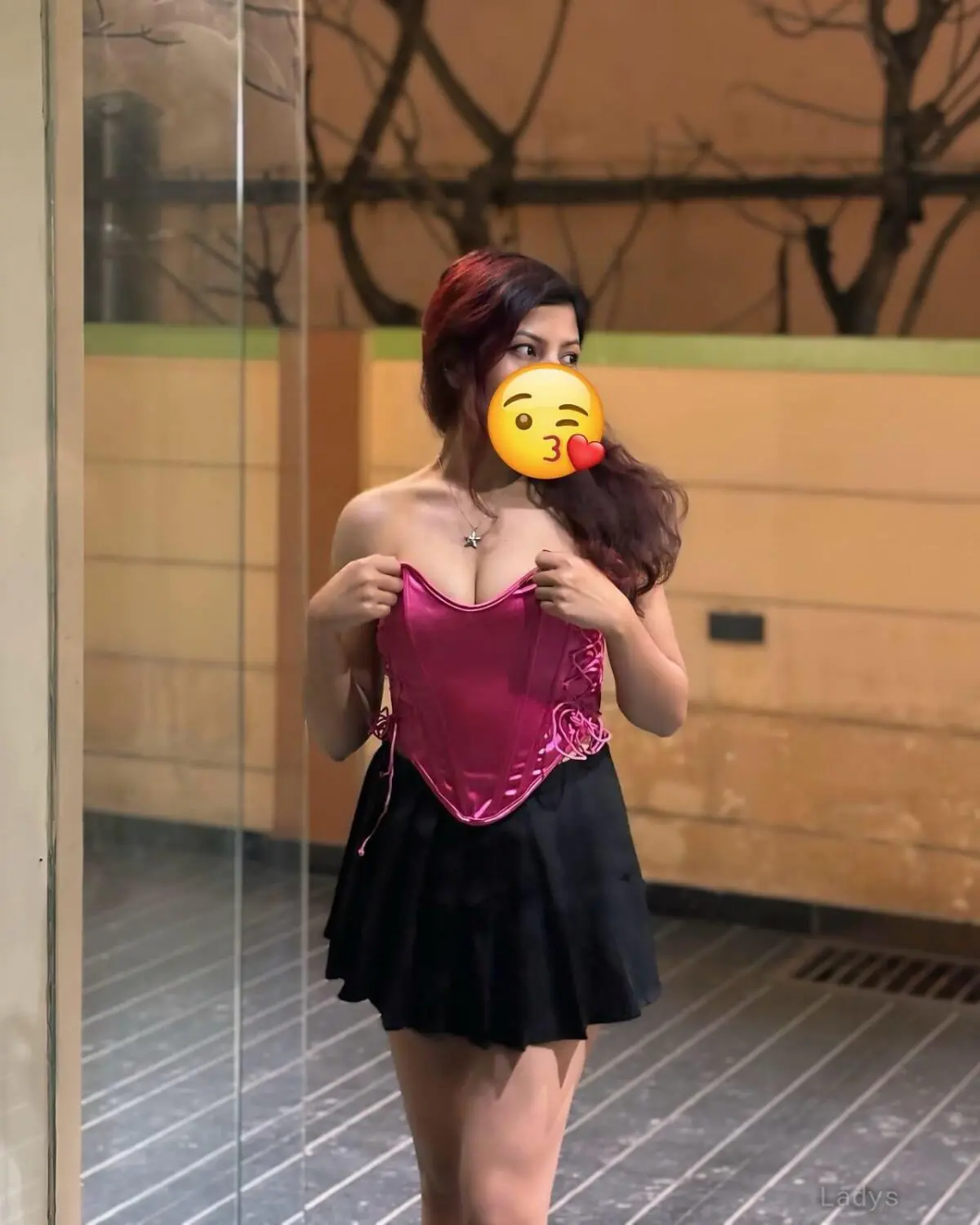 Kandy, 19 years brunette escorts in Kathmandu, height 170 sm, Weight  kg