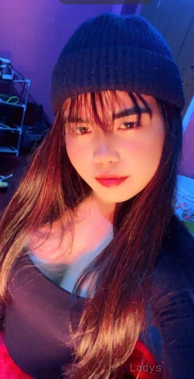 Nisha, 23 years brunette escorts in Kathmandu, height 167 sm, Weight  kg