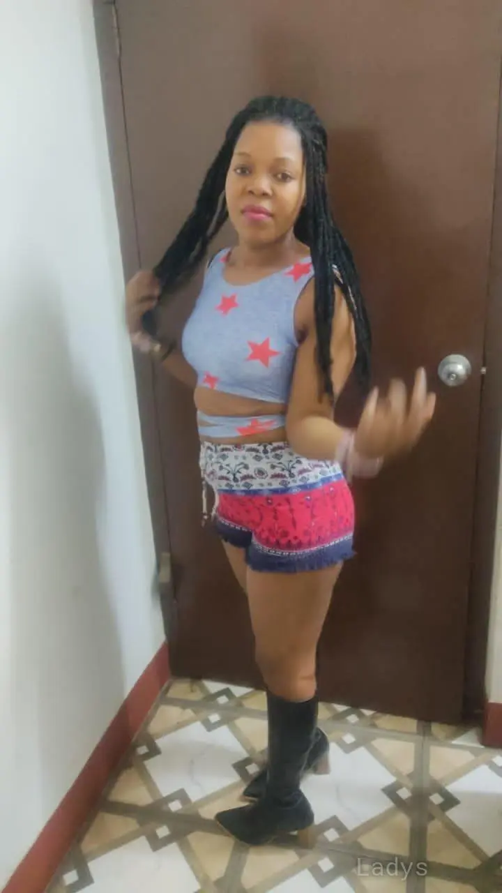 Queen Ivy, 23 years brunette escorts in Kathmandu, height sm, Weight kg