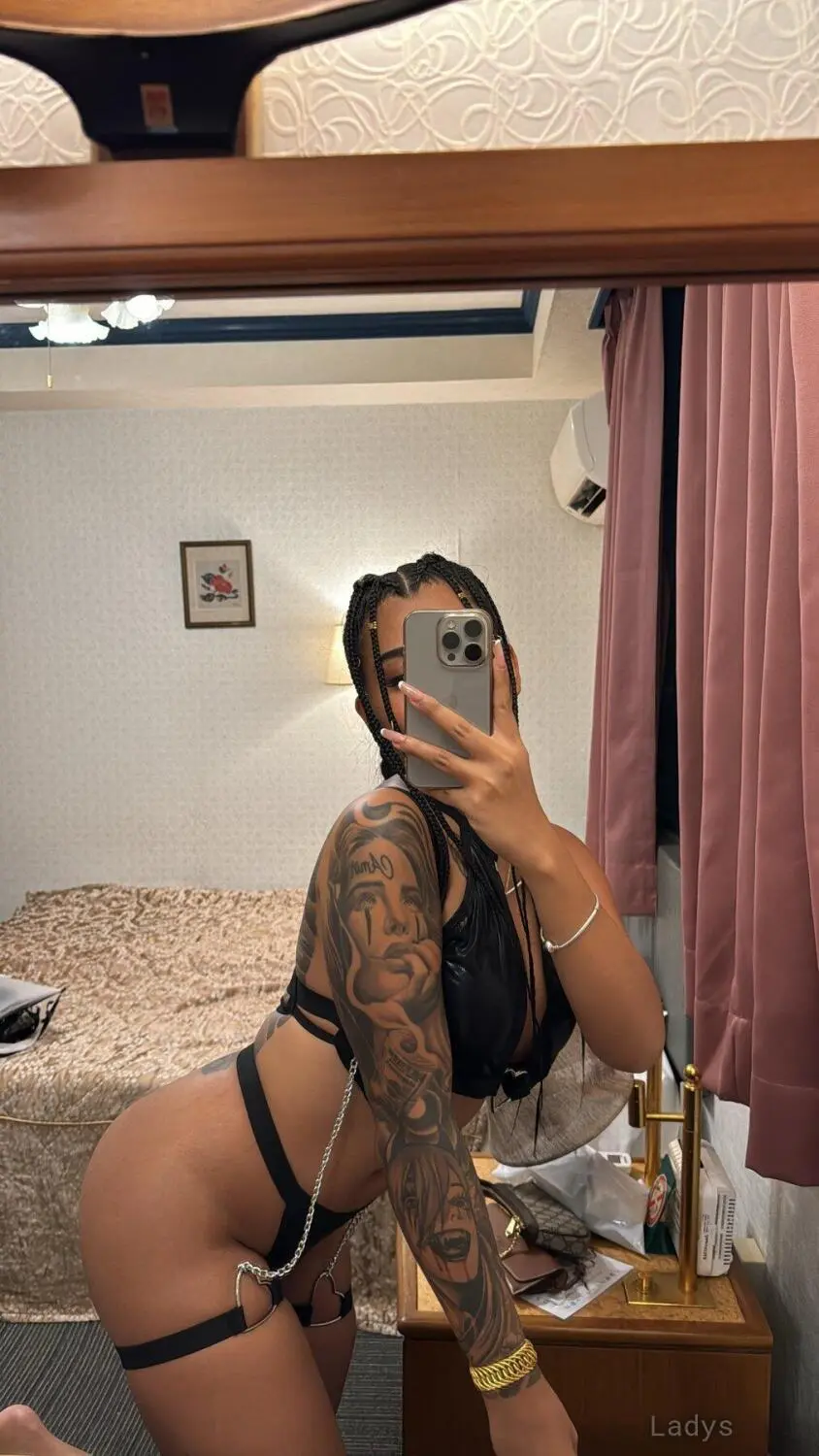 Phueng, 24 years brunette escorts in Ko Samui, height 157 sm, Weight kg