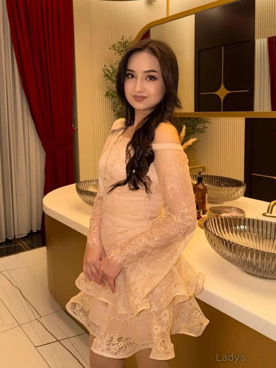 Ava, 22 years brunette escorts in Kolkata, height 154 sm, Weight kg