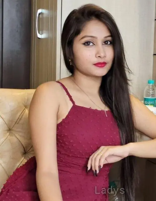 Bhavy, 21 years brunette escorts in Kolkata, height 145 sm, Weight  kg