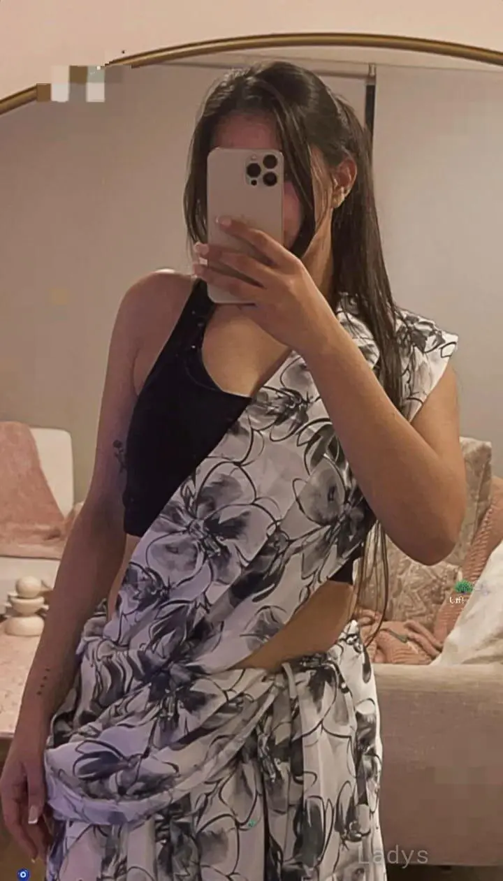 Kolkata Model Escort 5 Star Hotels,  years brunette escorts in Kolkata, height  sm, Weight  kg