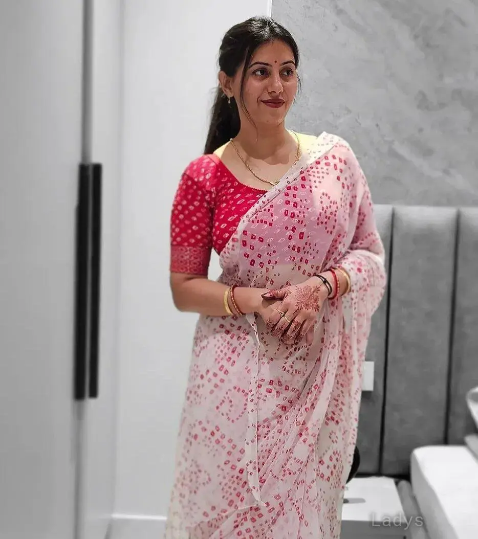 Naina,  years brunette escorts in Kolkata, height  sm, Weight  kg