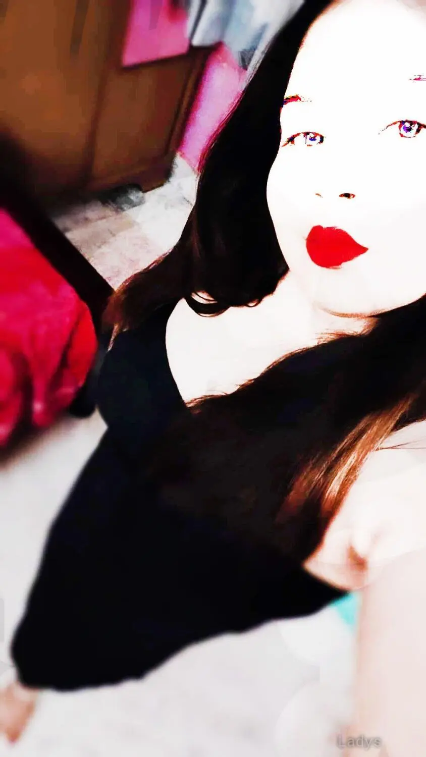Nisha, 23 years brunette escorts in Kolkata, height 154 sm, Weight kg