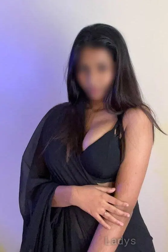 Sima, 23 years brunette escorts in Kolkata, height 162 sm, Weight kg