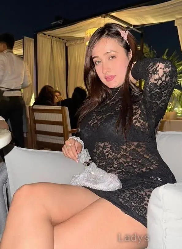 Jemi, 23 years brunette escorts in Krabi, height 156 sm, Weight  kg