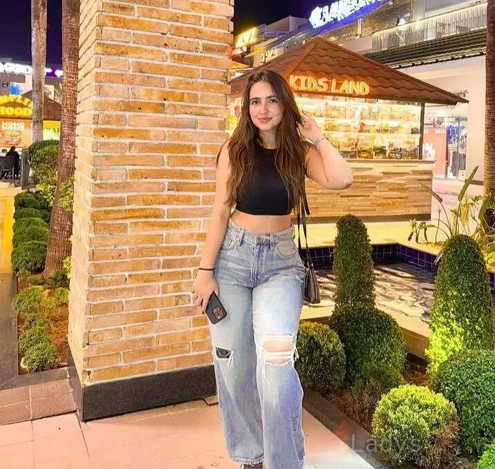 Aalya, 22 years brunette escorts in Kuala Lumpur, height 166 sm, Weight  kg