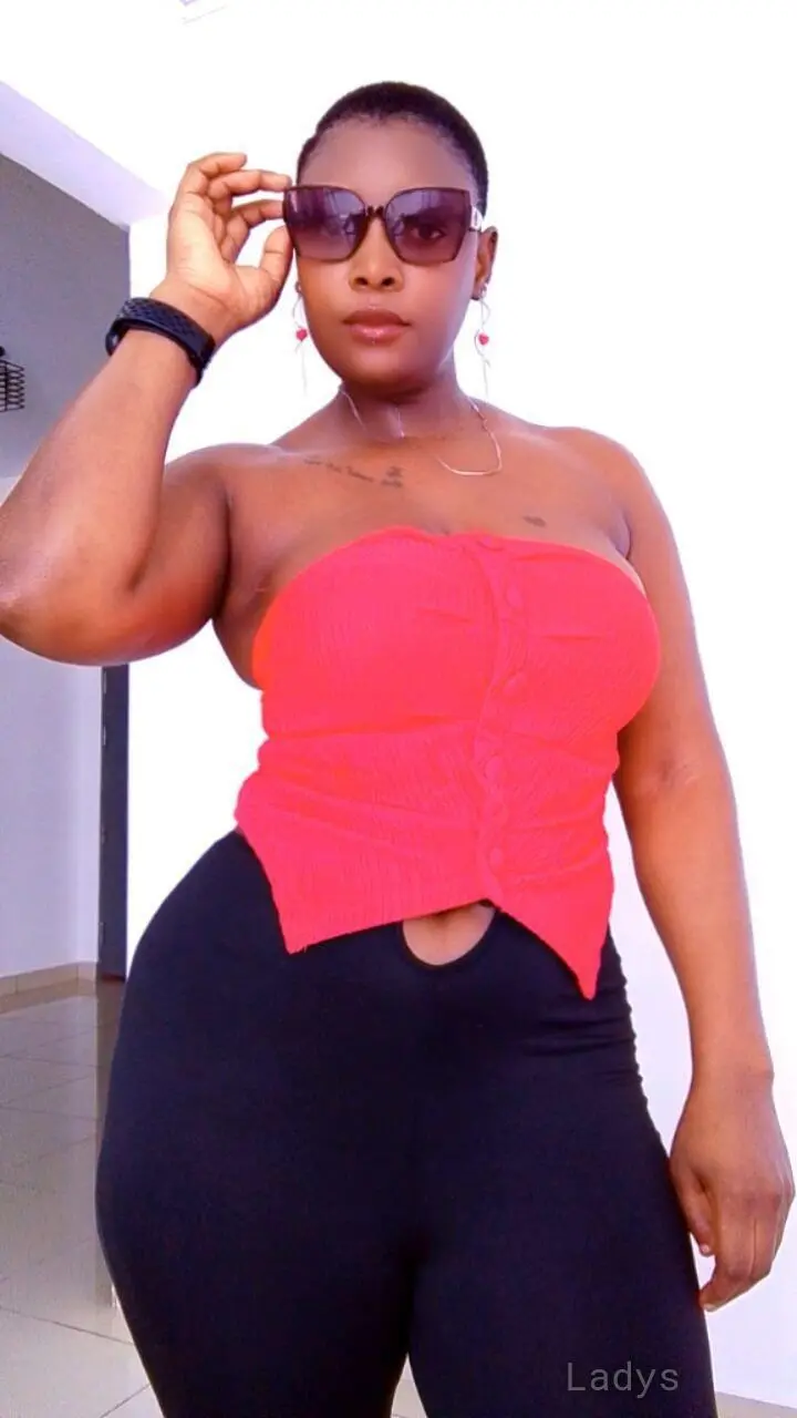 Mairah, years brunette escorts in Kuala Lumpur, height sm, Weight kg