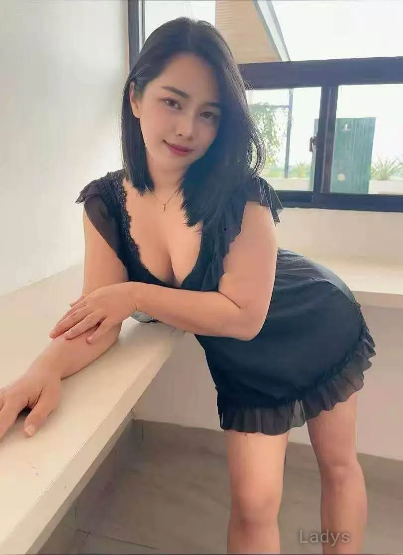 Winda, 30 years brunette escorts in Kuala Lumpur, height 156 sm, Weight kg