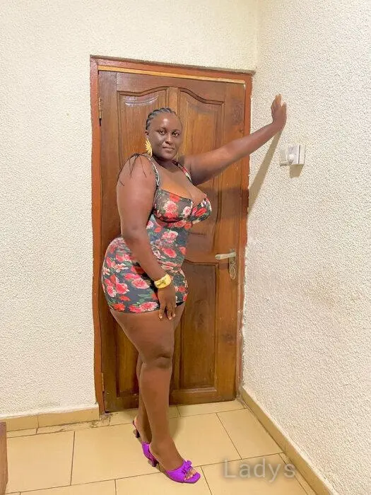 Aj, 25 years brunette escorts in Kumasi, height 151 sm, Weight 61 kg