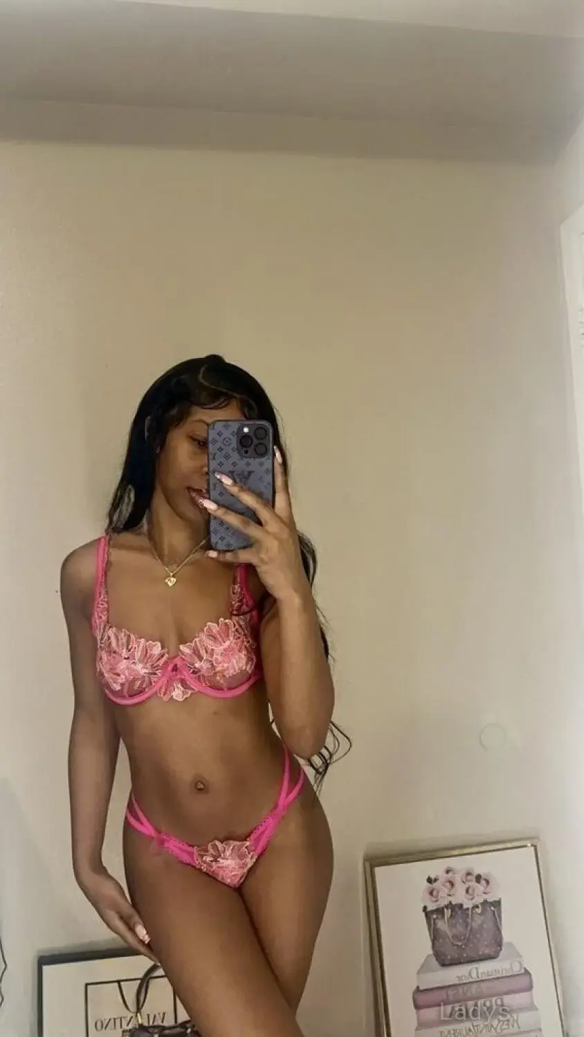 KAYLA, 23 years brunette escorts in Las Vegas, height 157 sm, Weight 48 kg