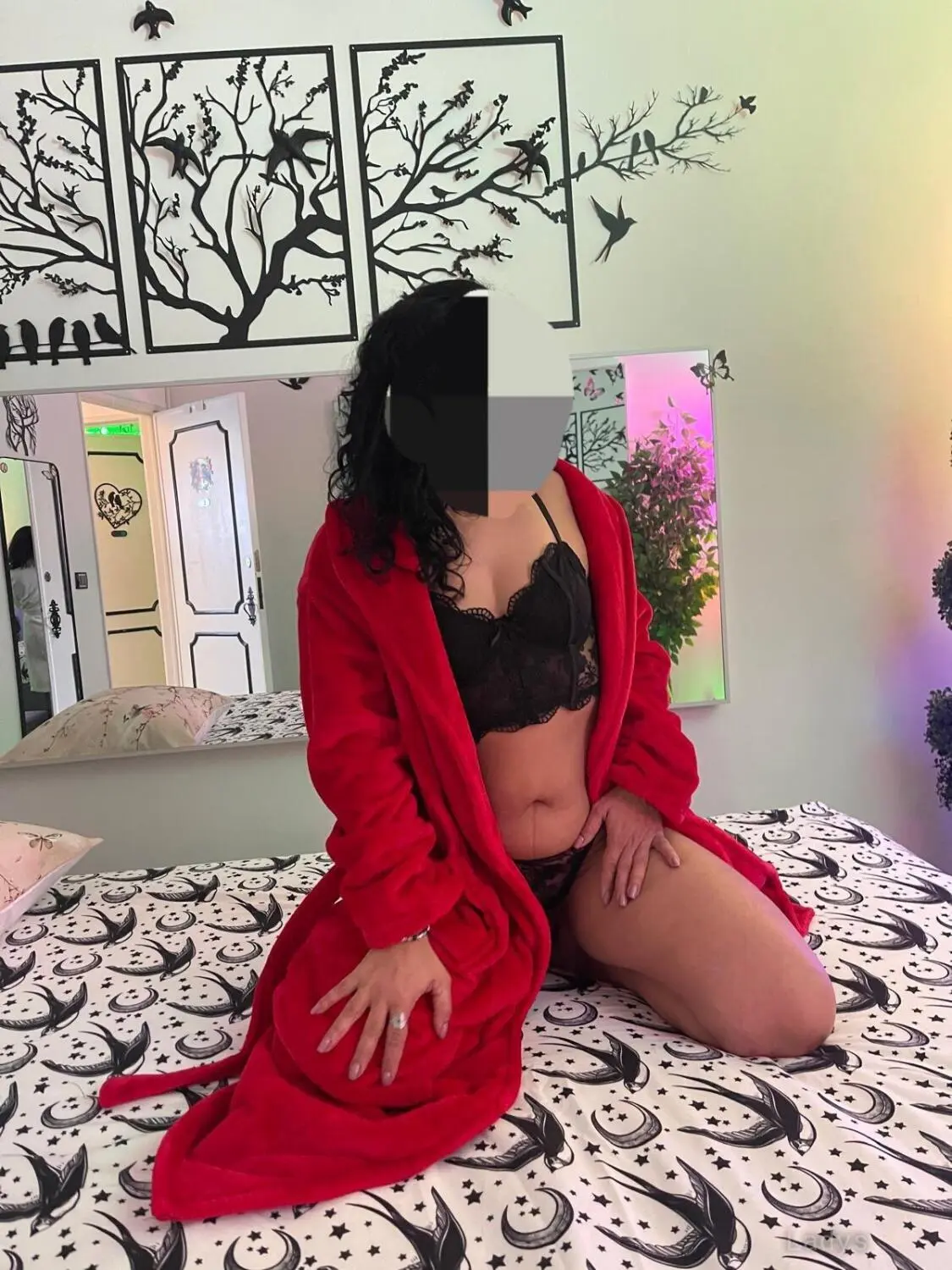 Mell, 40 years brunette escorts in Lisboa, height 154 sm, Weight  kg