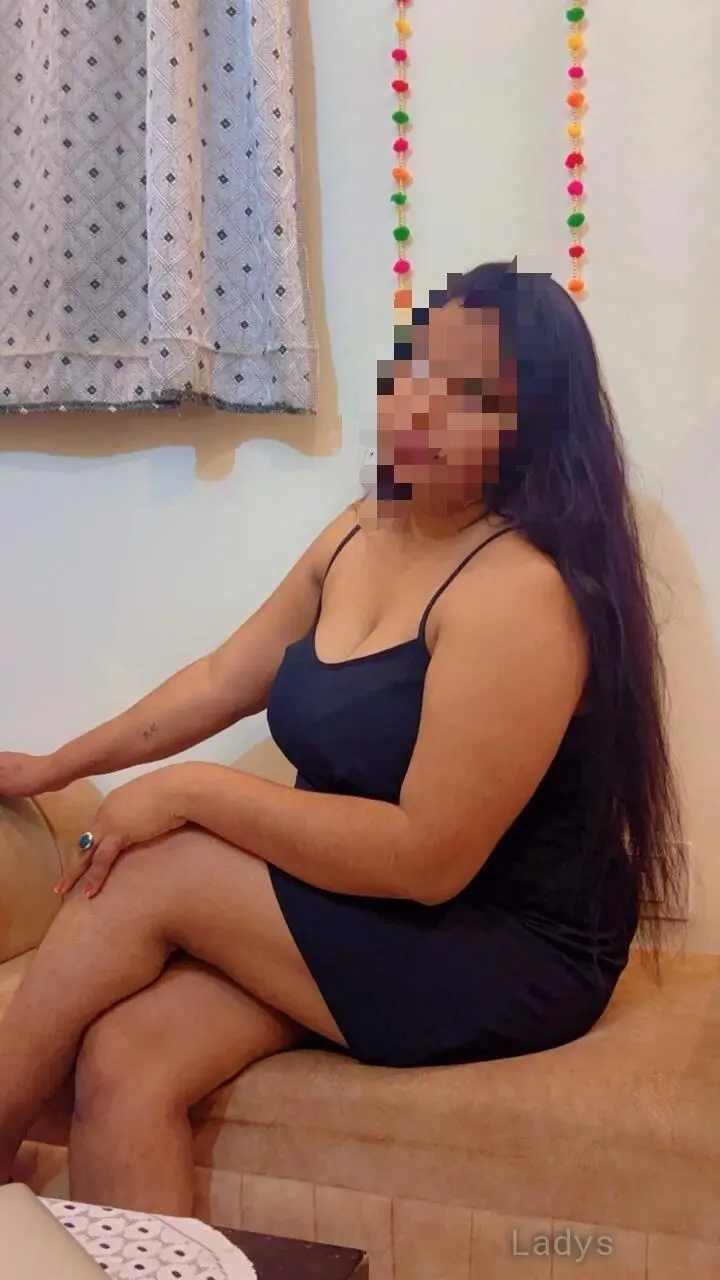 Niharika, 28 years brunette escorts in Lucknow, height 154 sm, Weight  kg