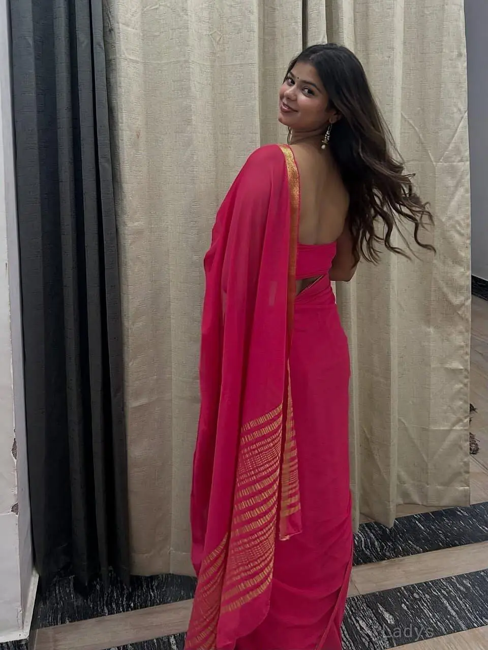 Shakshi, 24 years brunette escorts in Lucknow, height 165 sm, Weight kg