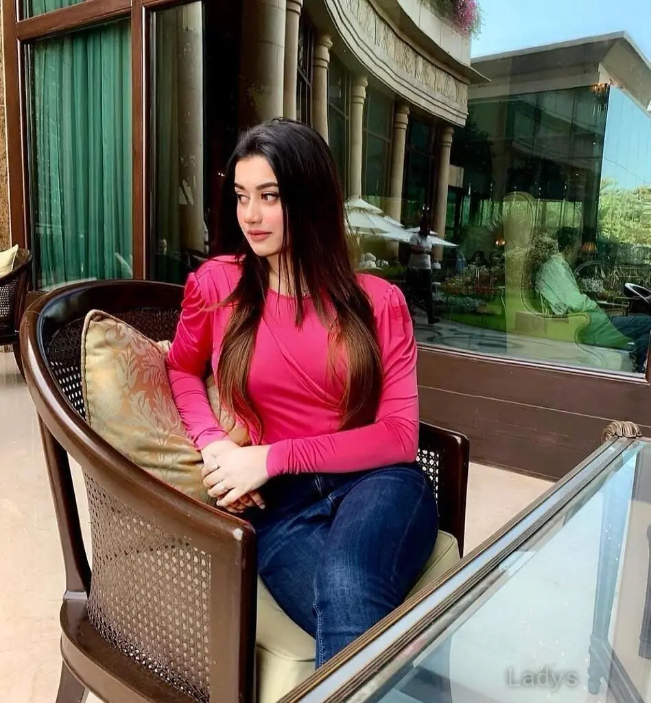 I Am Janvi Escort Call 98174c64228, 22 years brunette escorts in Ludhiana, height 162 sm, Weight  kg