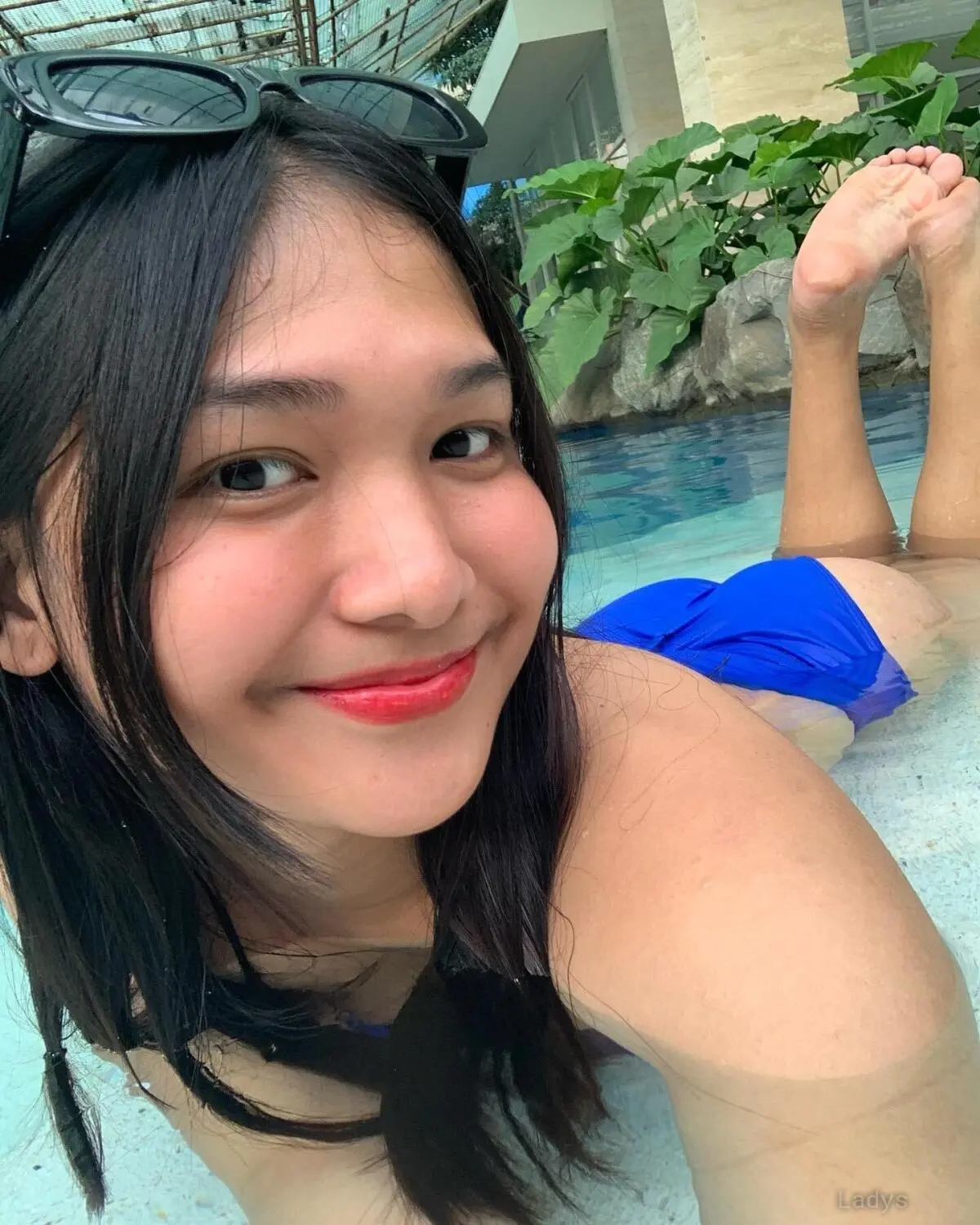 Chiena, 19 years brunette escorts in Makati, height 128 sm, Weight kg