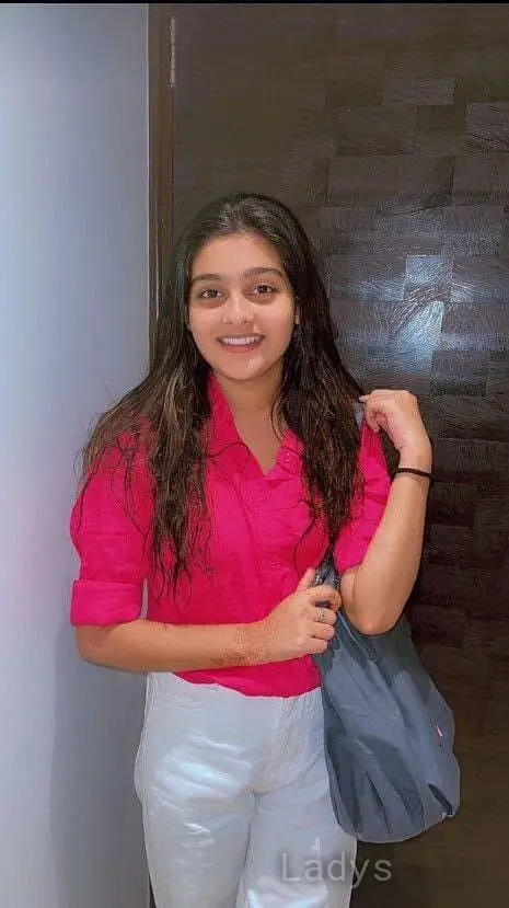 Ola, 23 years brunette escorts in Maldives, height 168 sm, Weight kg