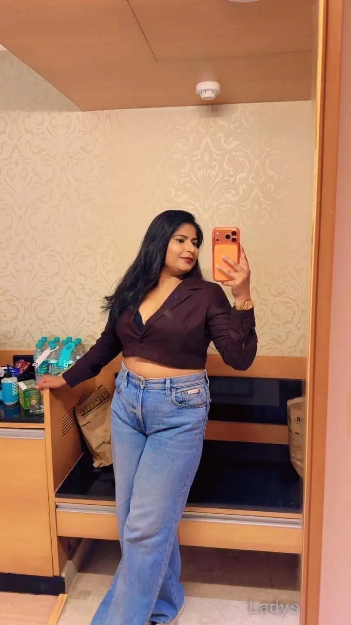 Manali☄️full Service With Hot Girls, years brunette escorts in Manali, height sm, Weight kg