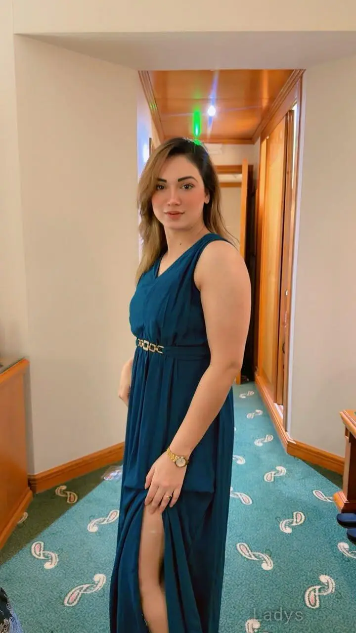 Arzoo Vip Model, 23 years brunette escorts in Manama, height 168 sm, Weight kg