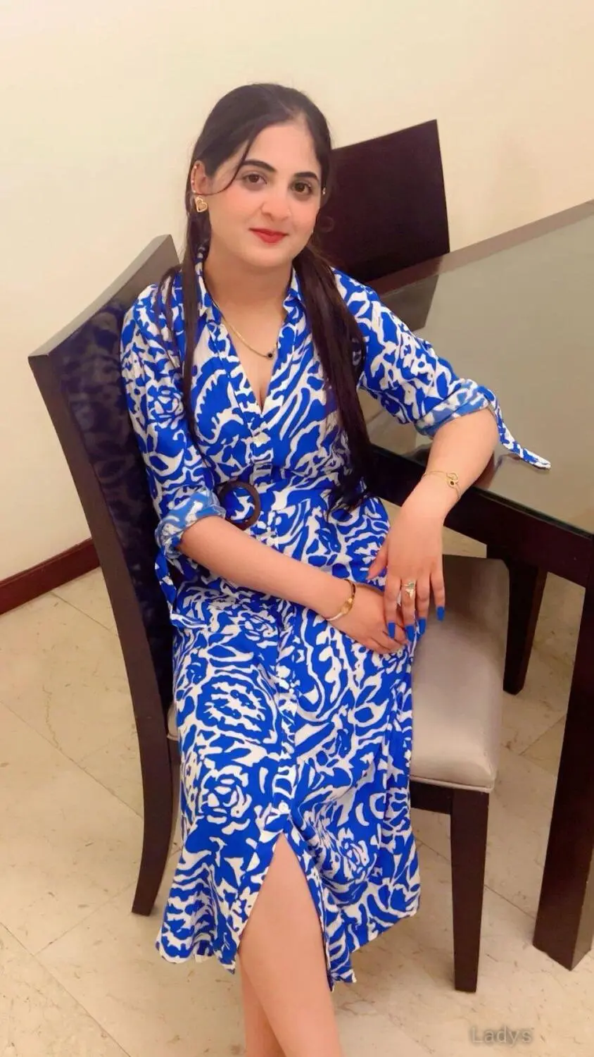 Ayesha, 22 years brunette escorts in Manama, height 167 sm, Weight kg