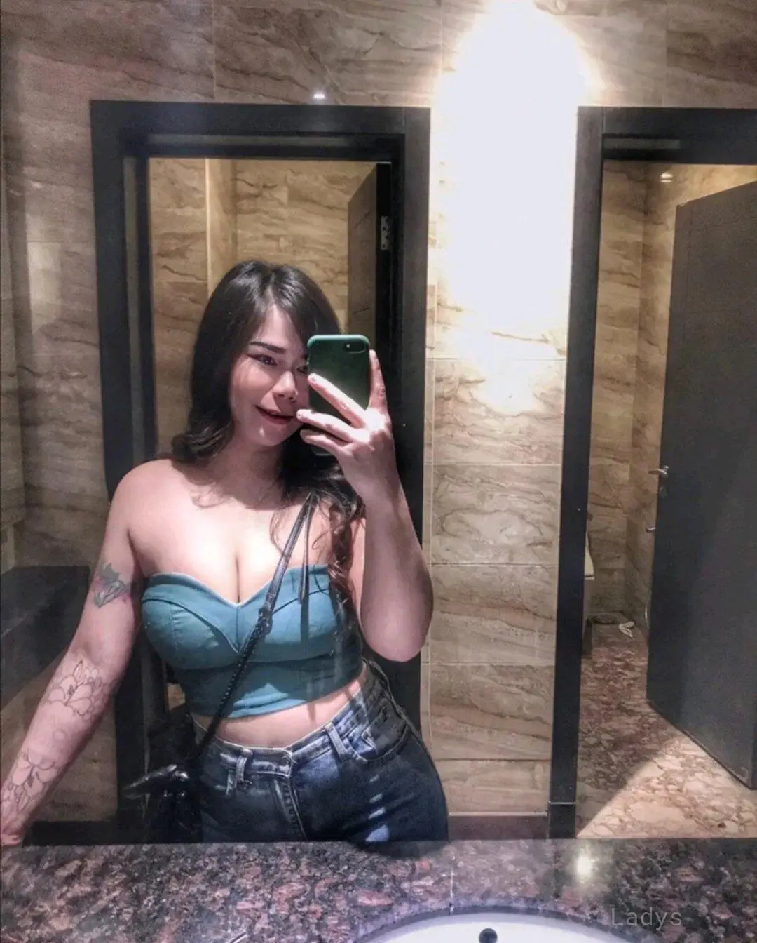 Camelia, 23 years brunette escorts in Manama, height 167 sm, Weight kg