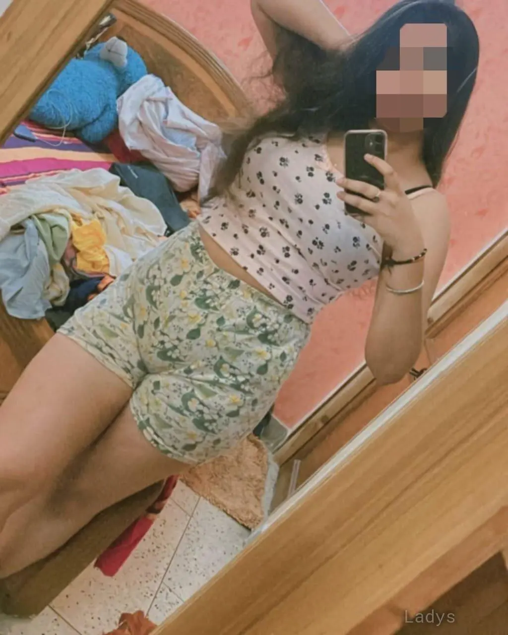 Elena, 26 years brunette escorts in Manama, height sm, Weight kg