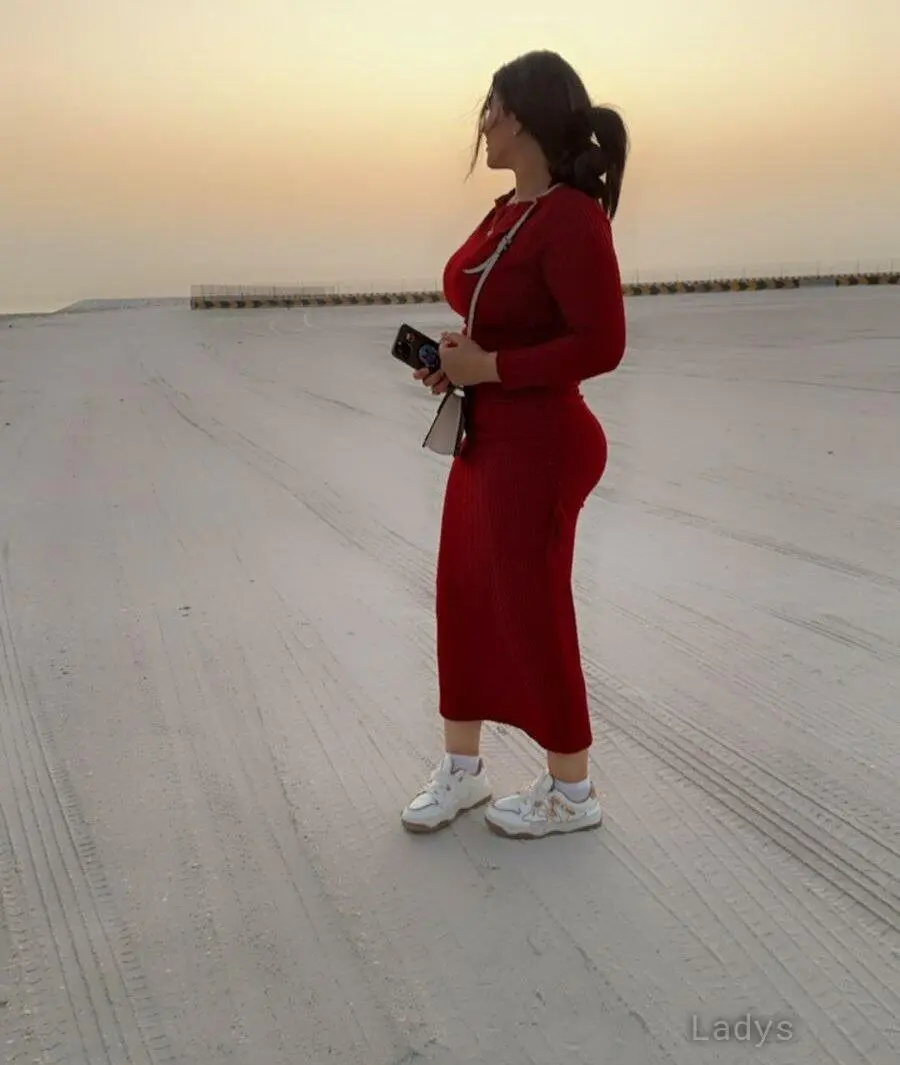 Juffair, 25 years brunette escorts in Manama, height 170 sm, Weight kg