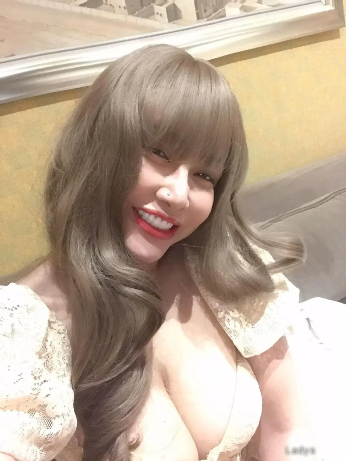 Lisa,  years brunette escorts in Manama, height  sm, Weight  kg