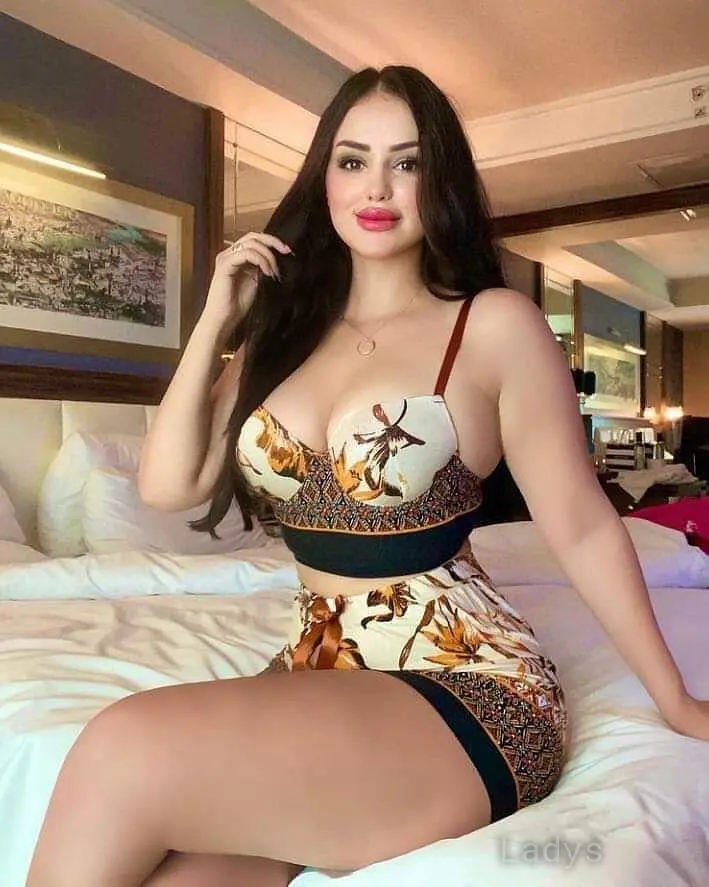 Mymy, 21 years brunette escorts in Manama, height 165 sm, Weight kg