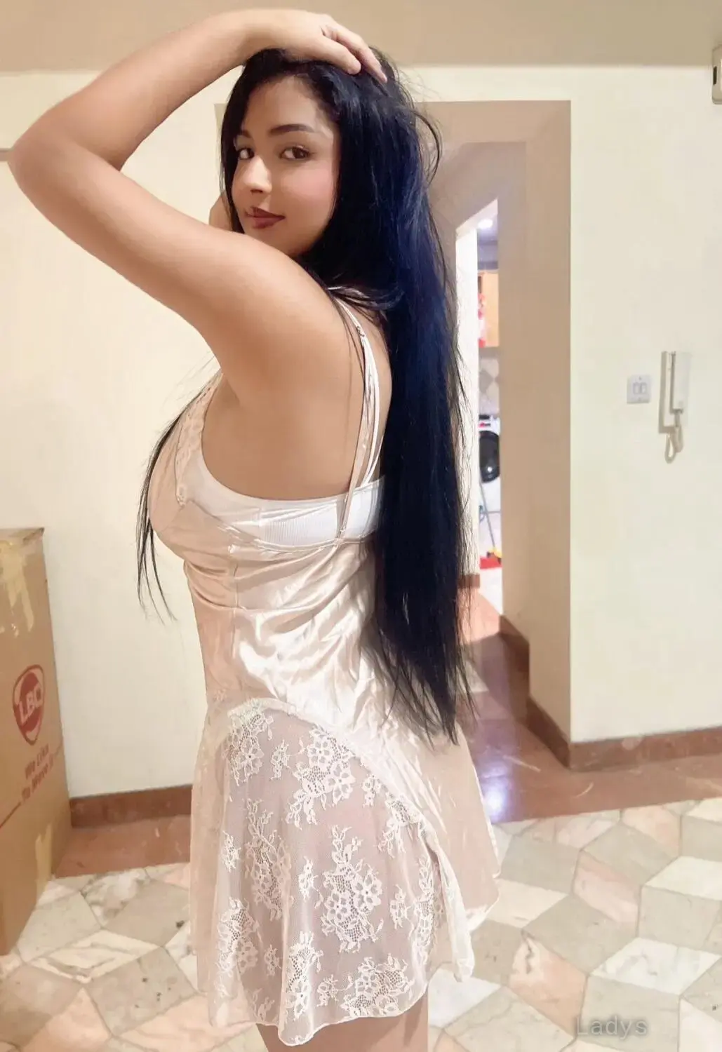 Pame Owo, 21 years brunette escorts in Manama, height 161 sm, Weight 70 kg