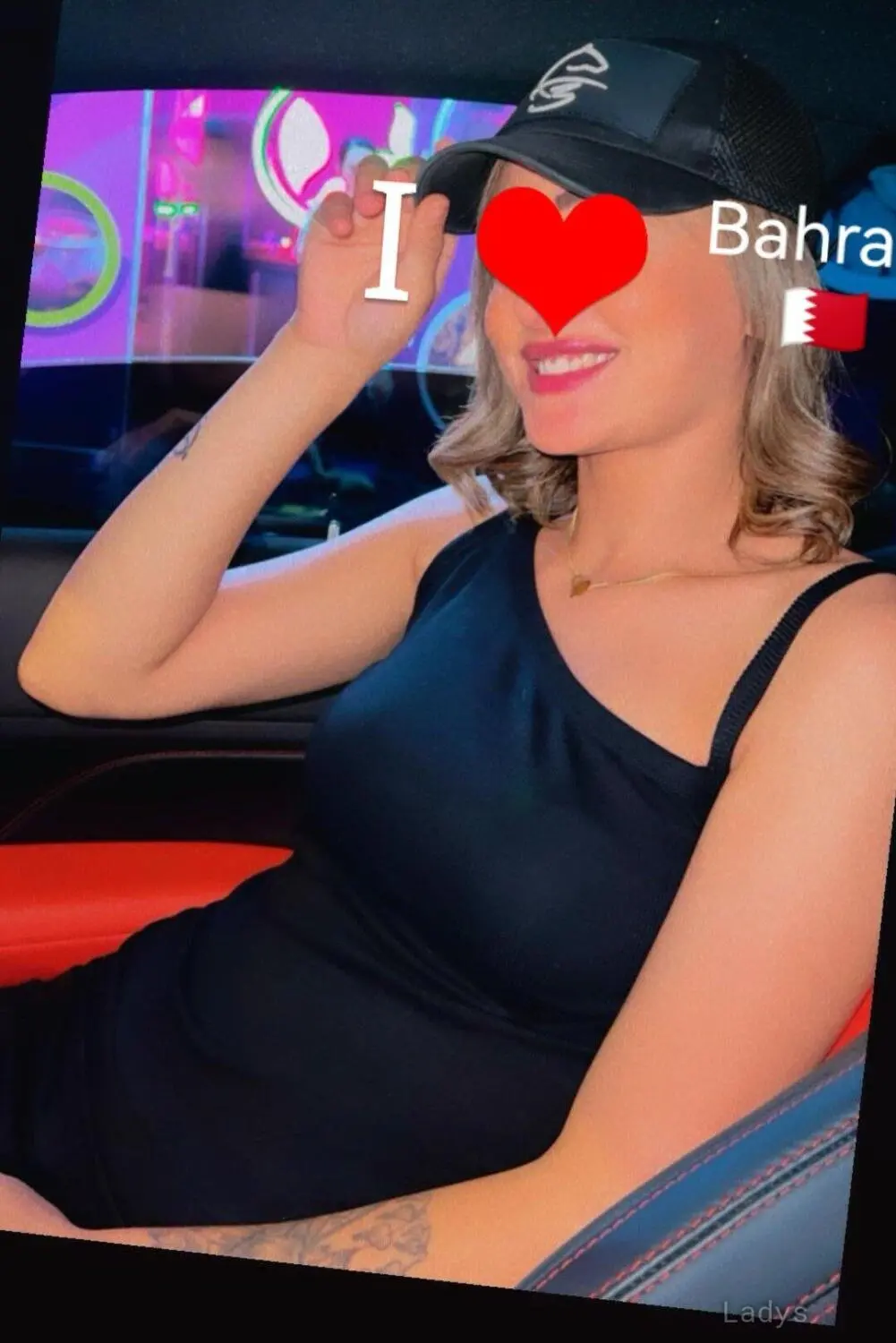 Sarah, 22 years brunette escorts in Manama, height 170 sm, Weight  kg