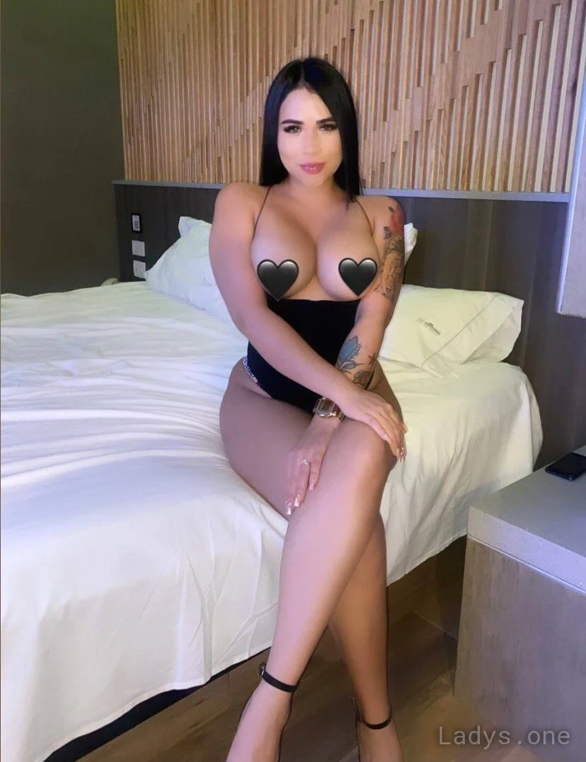 CAROL, escort in Manhattan