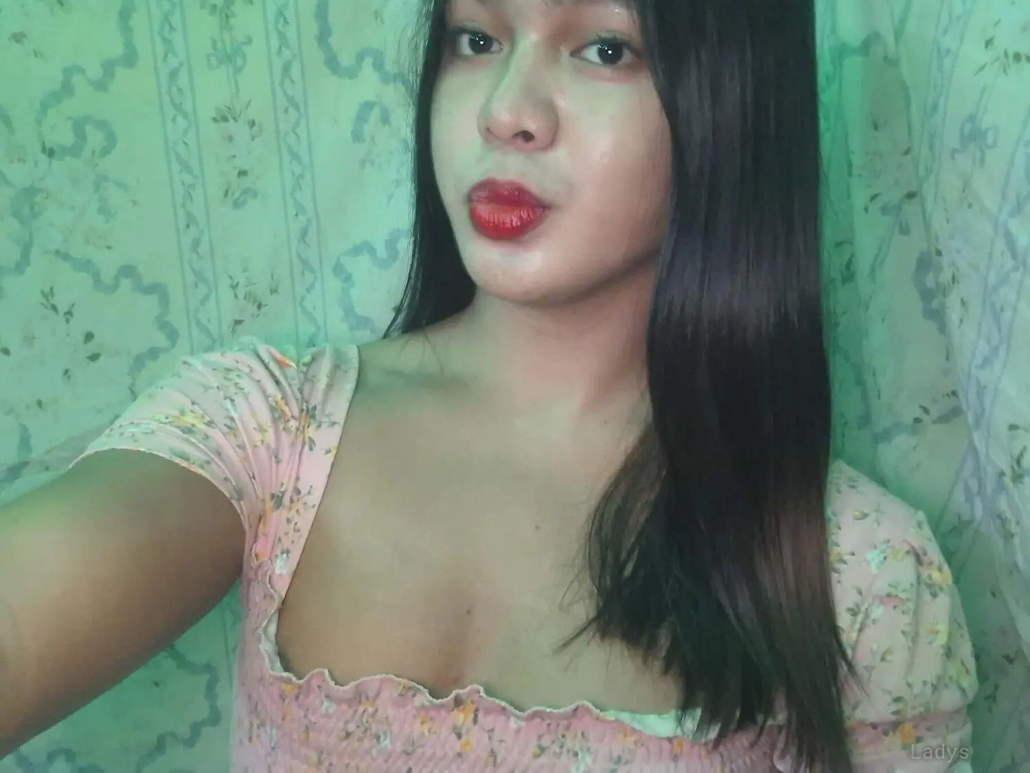 Nhics, 23 years brunette escorts in Manila, height 175 sm, Weight kg