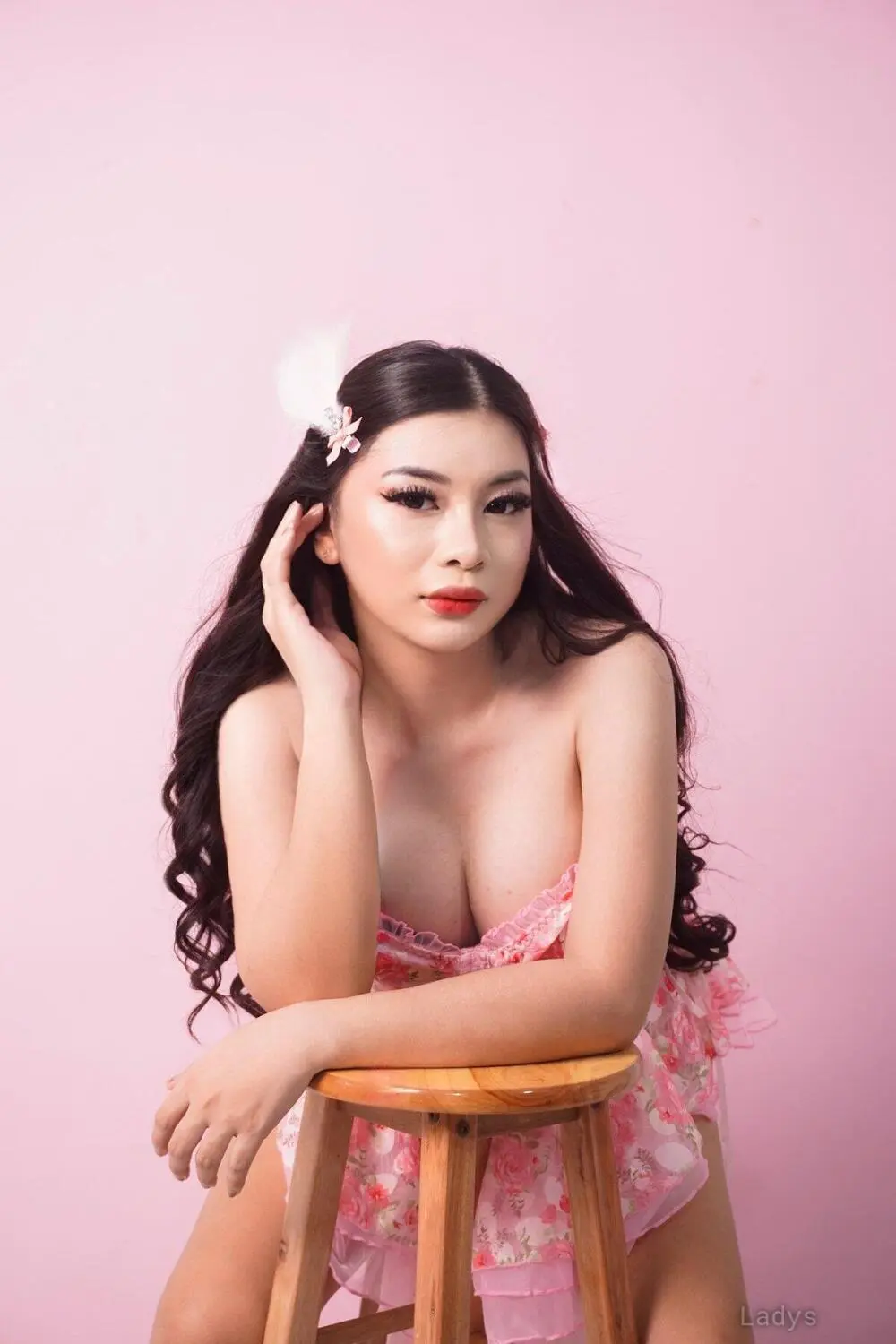 Sugar, 21 years brunette escorts in Manila, height 153 sm, Weight kg