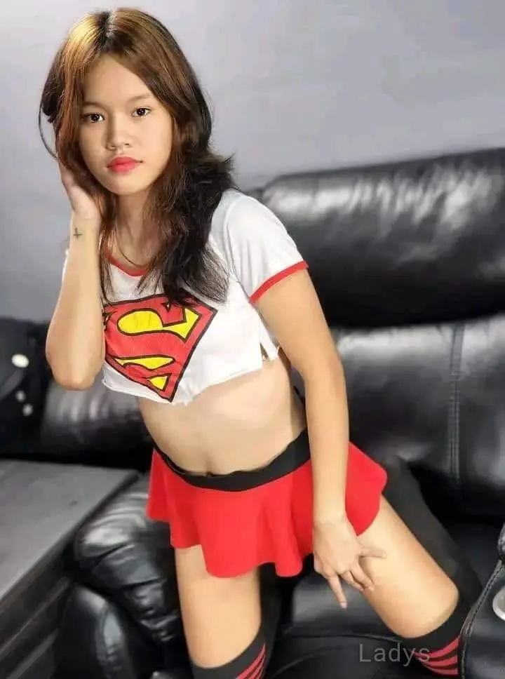 Sunshine, 18 years brunette escorts in Manila, height 165 sm, Weight kg