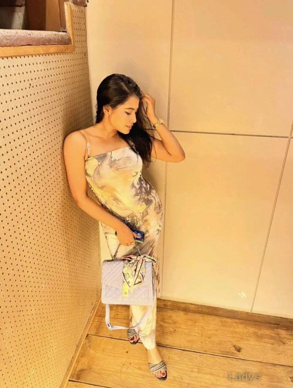 Dipika, 22 years brunette escorts in Mauritius, height 154 sm, Weight  kg