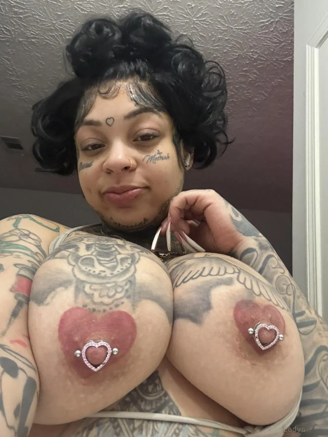 Tiffany Mary, 24 years brunette escorts in Milwaukee, height 160 sm, Weight 54 kg