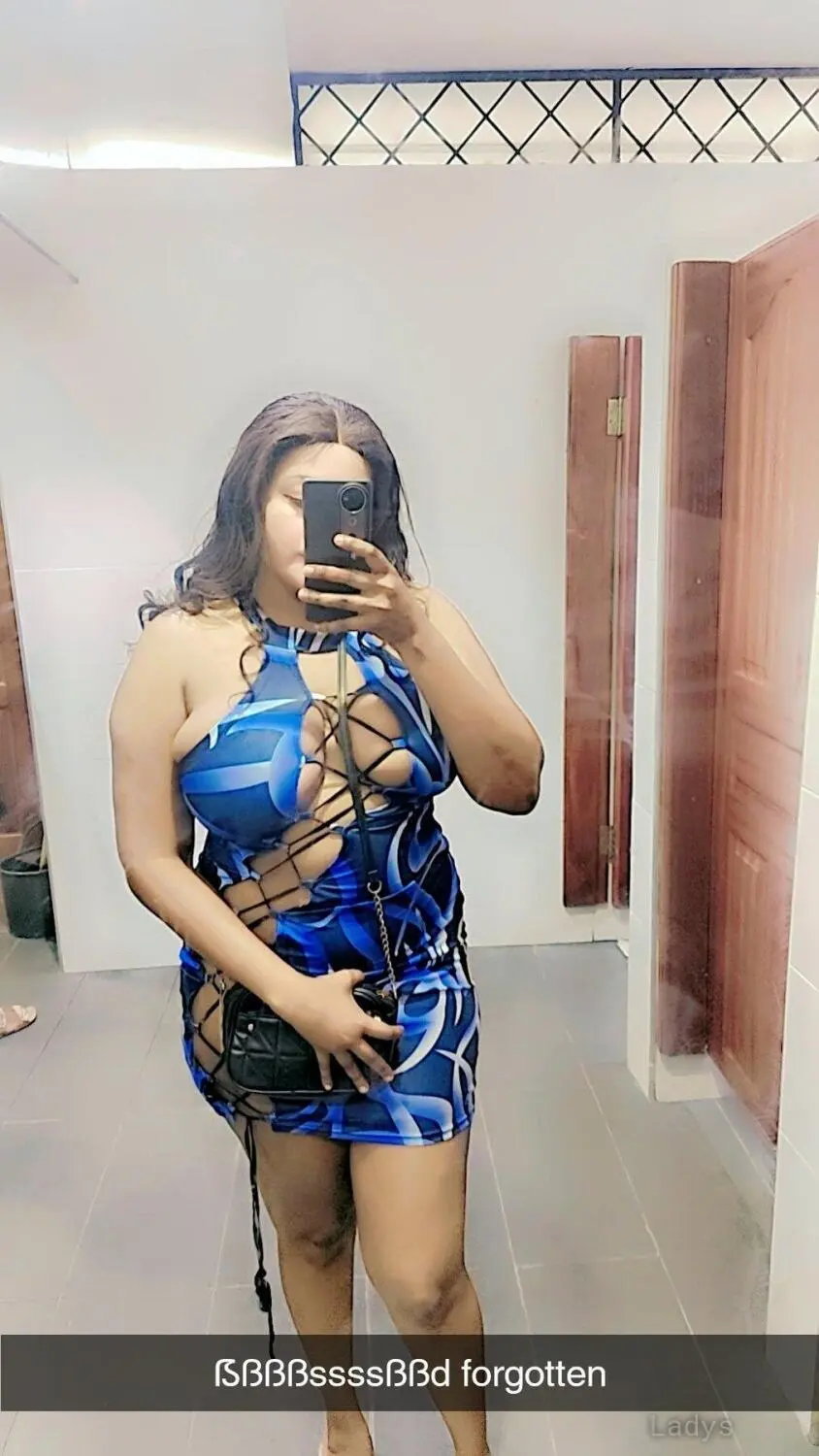Givia, 24 years brunette escorts in Mombasa, height 168 sm, Weight  kg