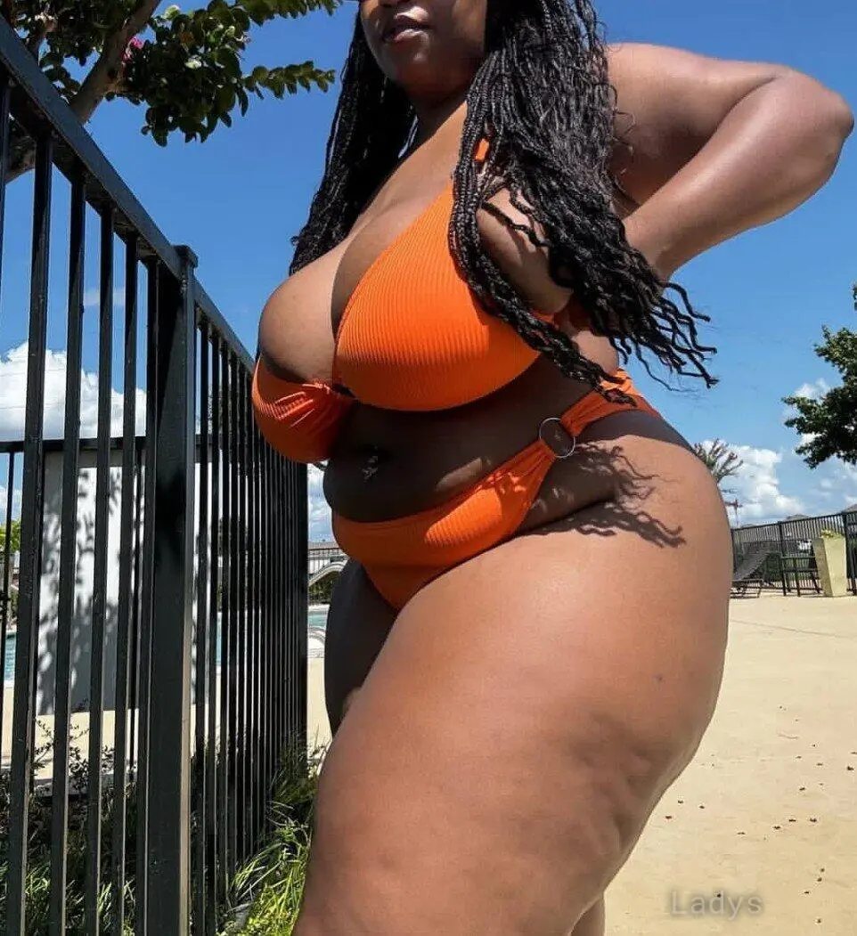 Yummy, 30 years brunette escorts in Mombasa, height 158 sm, Weight  kg